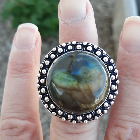 New Labradorite 925 Silver Ring. - Picture 2 of 8
